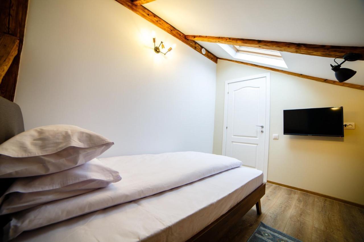 Alpine Loft Apartment Campulung Moldovenesc Exterior photo